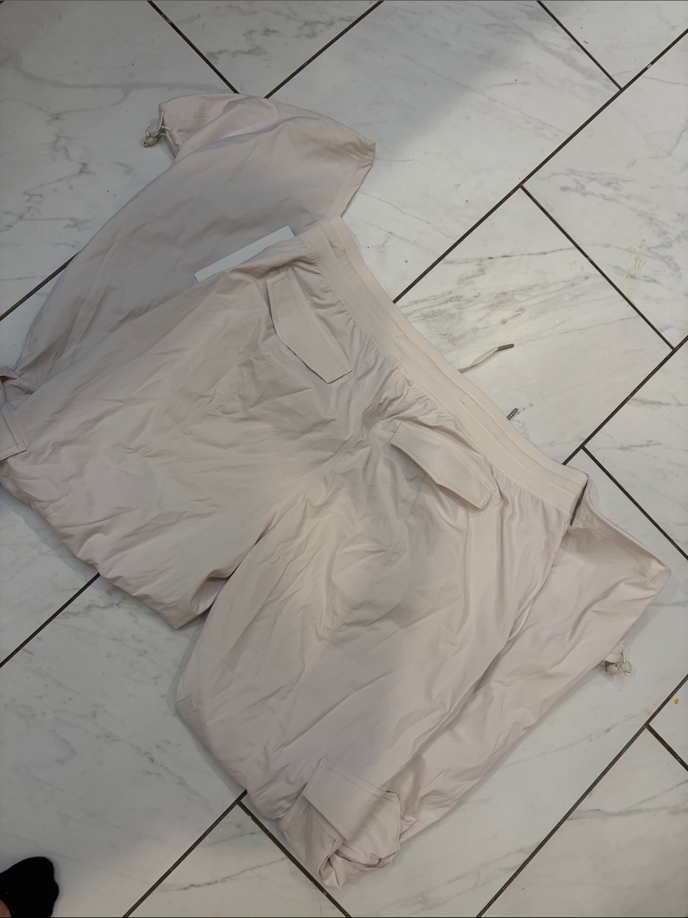 Nwt Lululemon Dance Studio Relaxed-Fit MR Cargo Pant XL Light Ivory Cream Bone - Picture 5 of 5